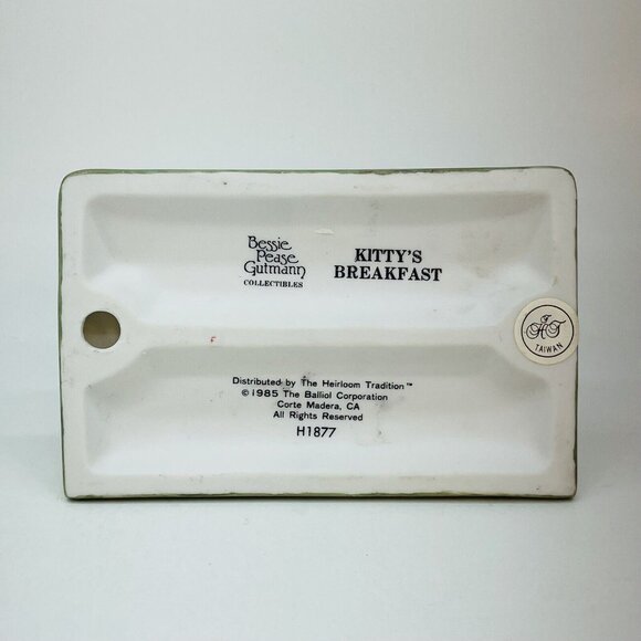 Vintage Porcelain Figurine Boy Feeding Cat Bessie Pease Gutmann 1985 Taiwan - Picture 8 of 12